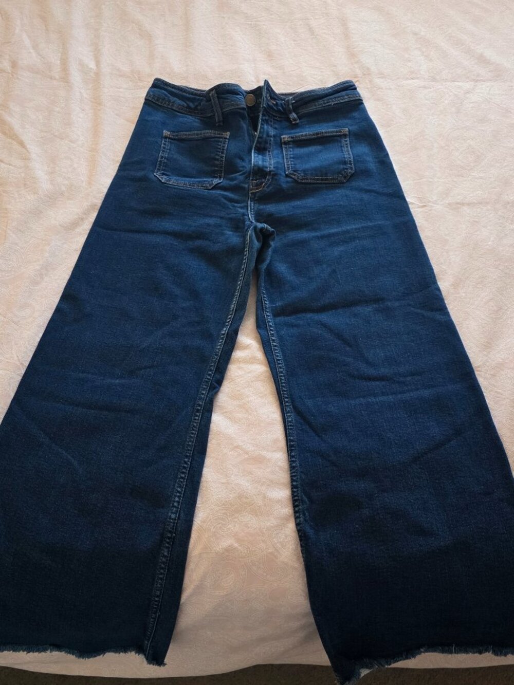 Zara blue jeans